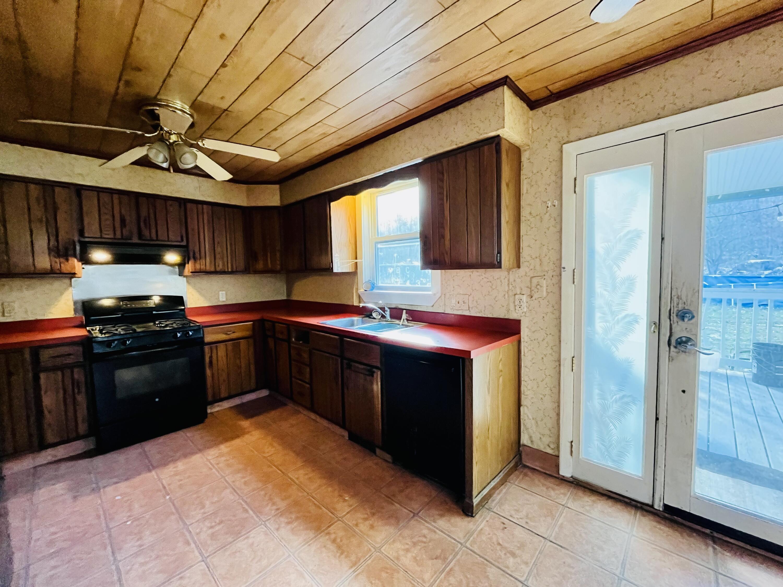 516 Greenwood Road