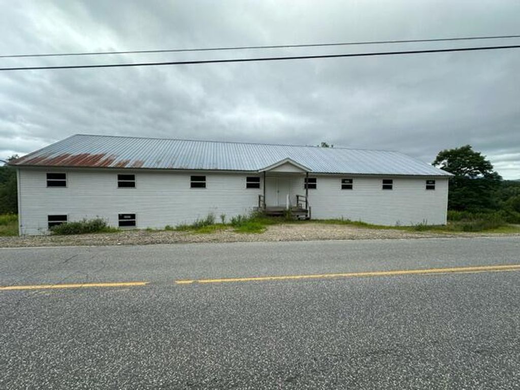 Photo of 168 Highland Terrace, Mexico, ME 04257 (MLS # 1598811)