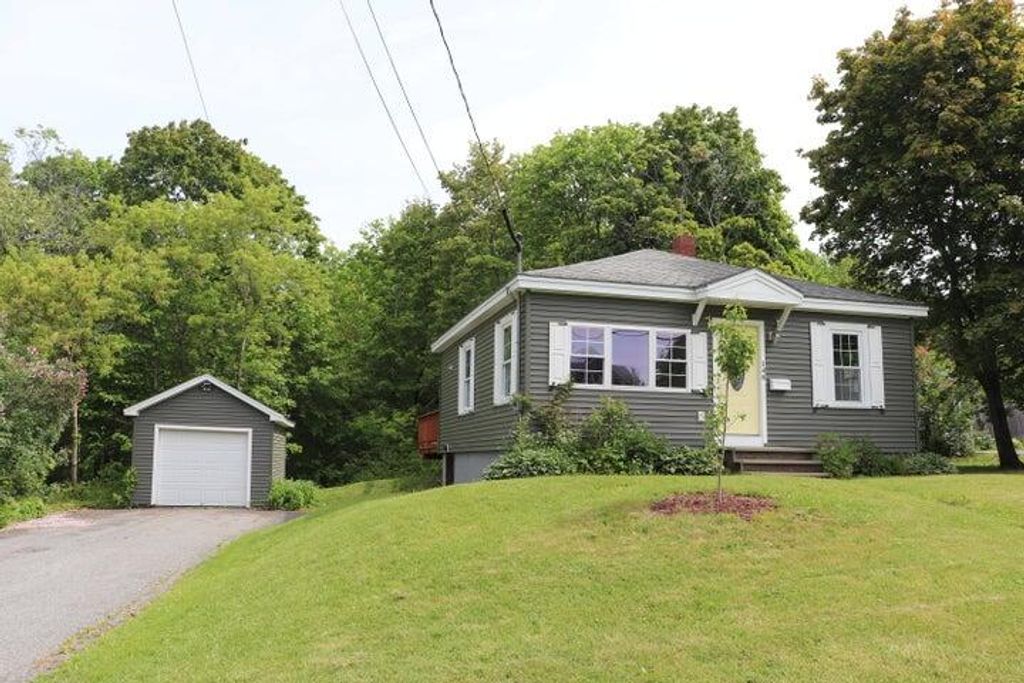 Photo of 148 Washington Street, Brewer, ME 04412 (MLS # 1653575)