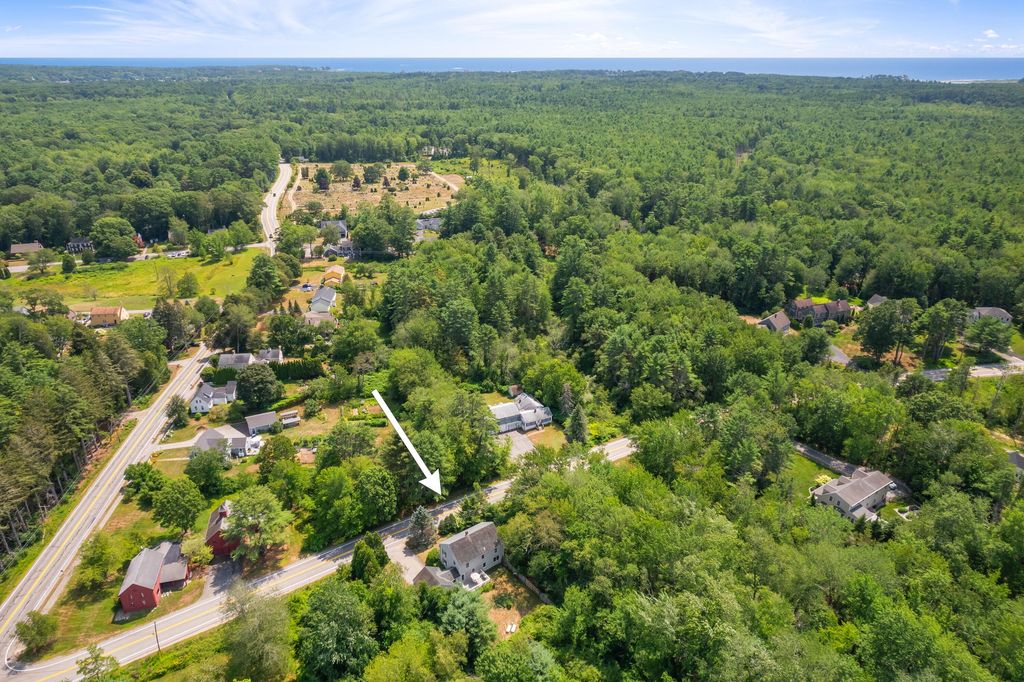 Photo of 5 Heath Road, Kennebunk, ME 04043 (MLS # 1654247)