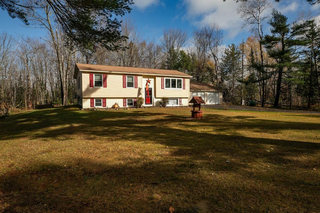 Photo of 784 Eastern Avenue, Holden, ME 04429 (MLS # 1642613)