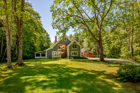 Photo of 81 Desert Road, Freeport, ME 04032 (MLS # 1640702)
