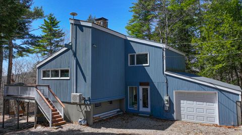 Photo of 7 Top Hill Road, Bridgton, ME 04009 (MLS # 1653931)