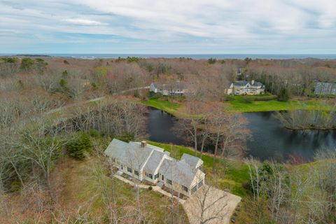 Photo of 44 Oakwood Drive, Kennebunkport, ME 04046 (MLS # 1662045)