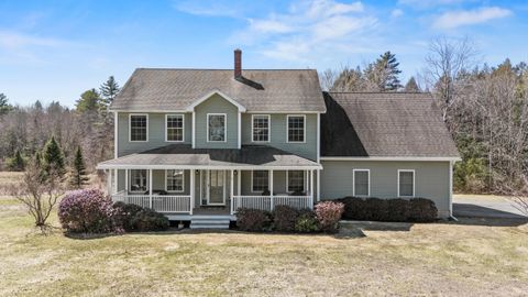 Photo of 9 Winding Brook Way, Gorham, ME 04038 (MLS # 1657537)