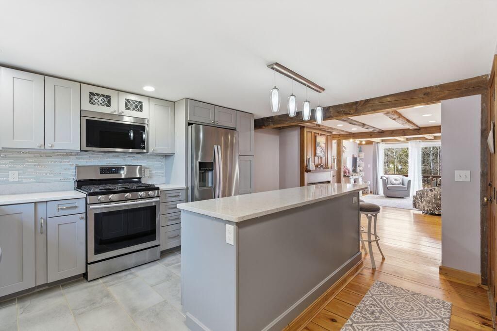 Photo of 5 Shaw's Farm Lane #4, York, ME 03909 (MLS # 1656313)