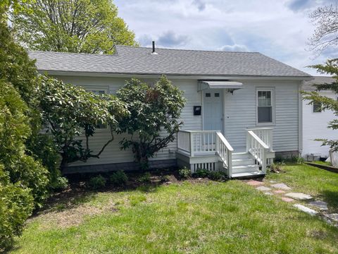 Photo of 12 Grandview Avenue, South Portland, ME 04106 (MLS # 1661815)