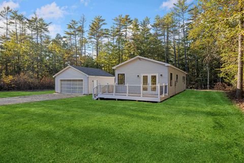 Photo of 4 Deer Crossing Road, Limerick, ME 04048 (MLS # 1640553)