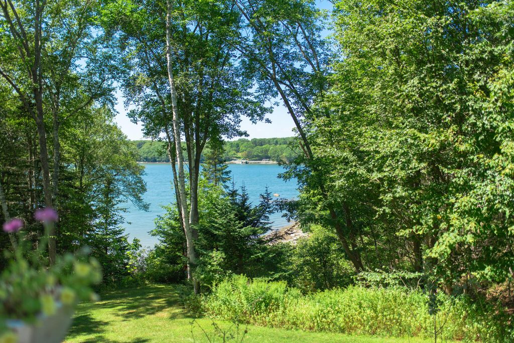 Photo of 33 Rockinghorse Lane, Saint George, ME 04859 (MLS # 1651585)