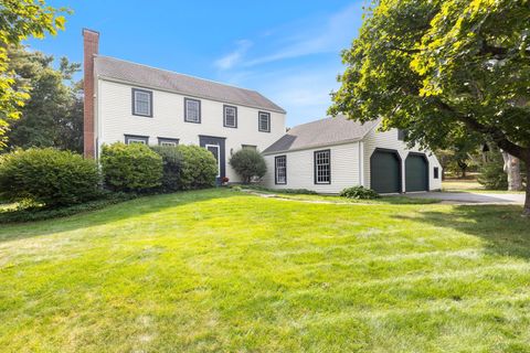 Photo of 57 Foreside Road, Falmouth, ME 04105 (MLS # 1638796)