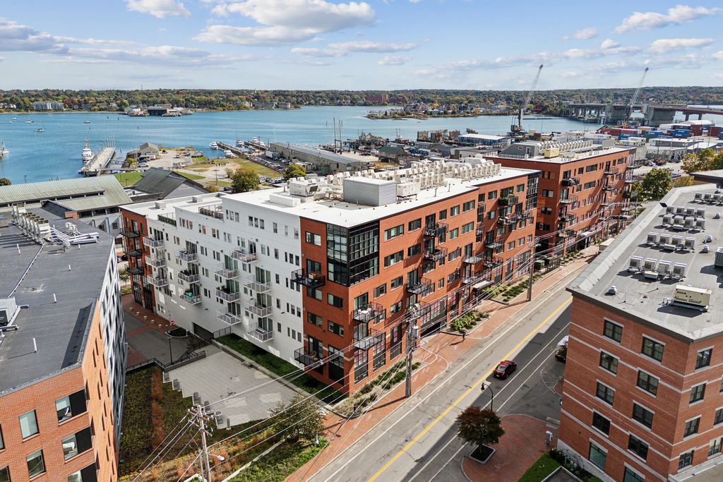 Photo of 387 Commercial Street #535, Portland, ME 04101 (MLS # 1657025)