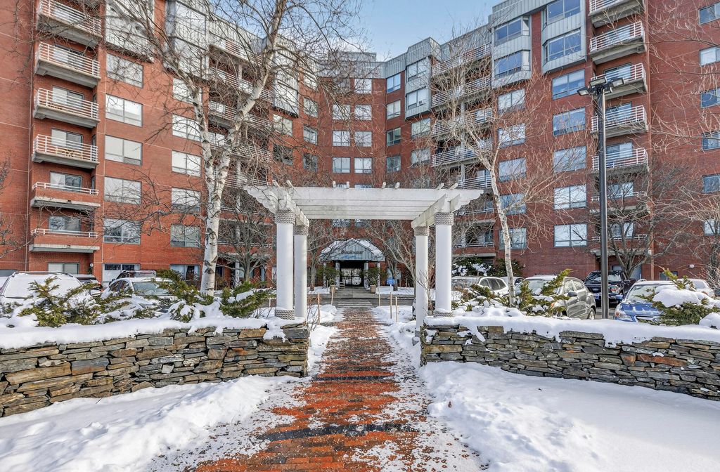 Photo of 148 Breakwater Drive #113, South Portland, ME 04106 (MLS # 1650143)