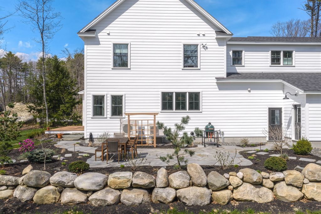 Photo of 46 Cortland Court, Cumberland, ME 04021 (MLS # 1661291)