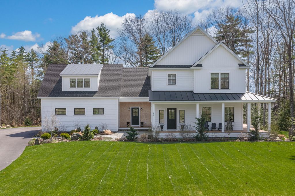 Photo of 46 Cortland Court, Cumberland, ME 04021 (MLS # 1661291)