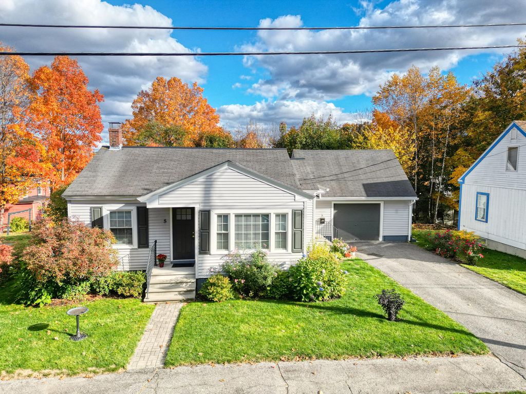 Photo of 5 Bedford Street, Augusta, ME 04330 (MLS # 1643942)