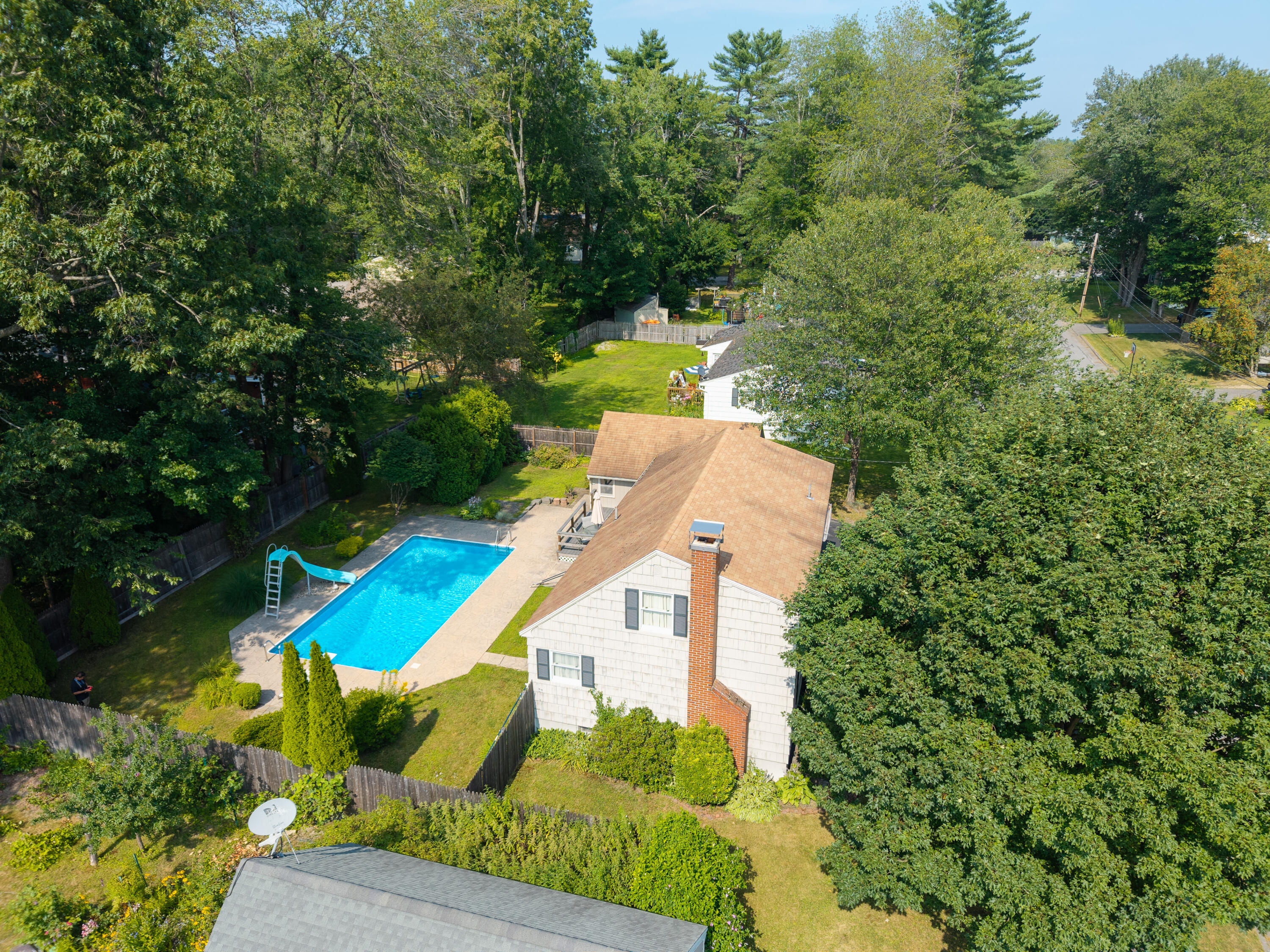 Westbrook, Maine 04092, United States, 3 Bedrooms Bedrooms, ,2 BathroomsBathrooms,Residential,Active,195087