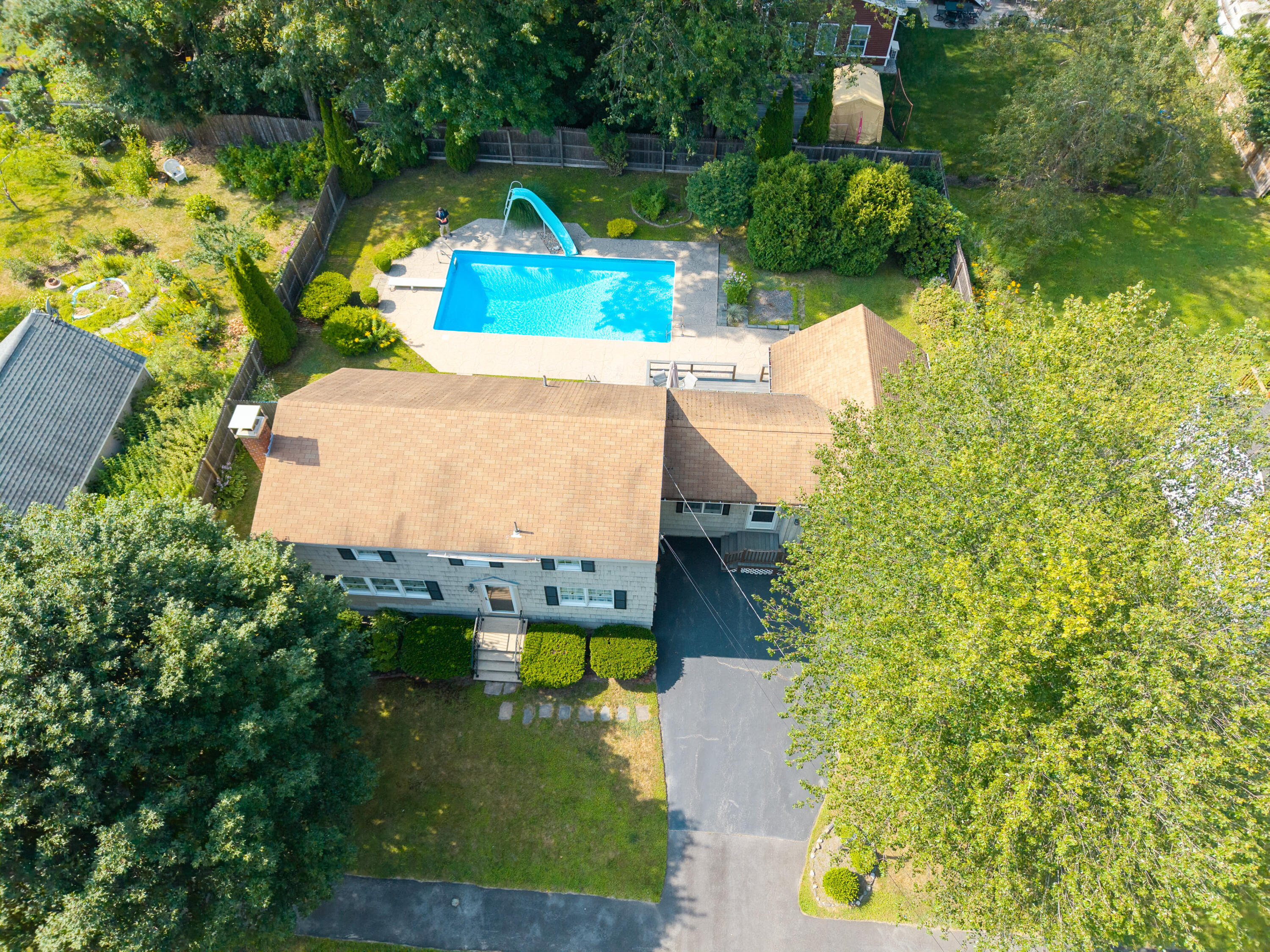 Westbrook, Maine 04092, United States, 3 Bedrooms Bedrooms, ,2 BathroomsBathrooms,Residential,Active,195087