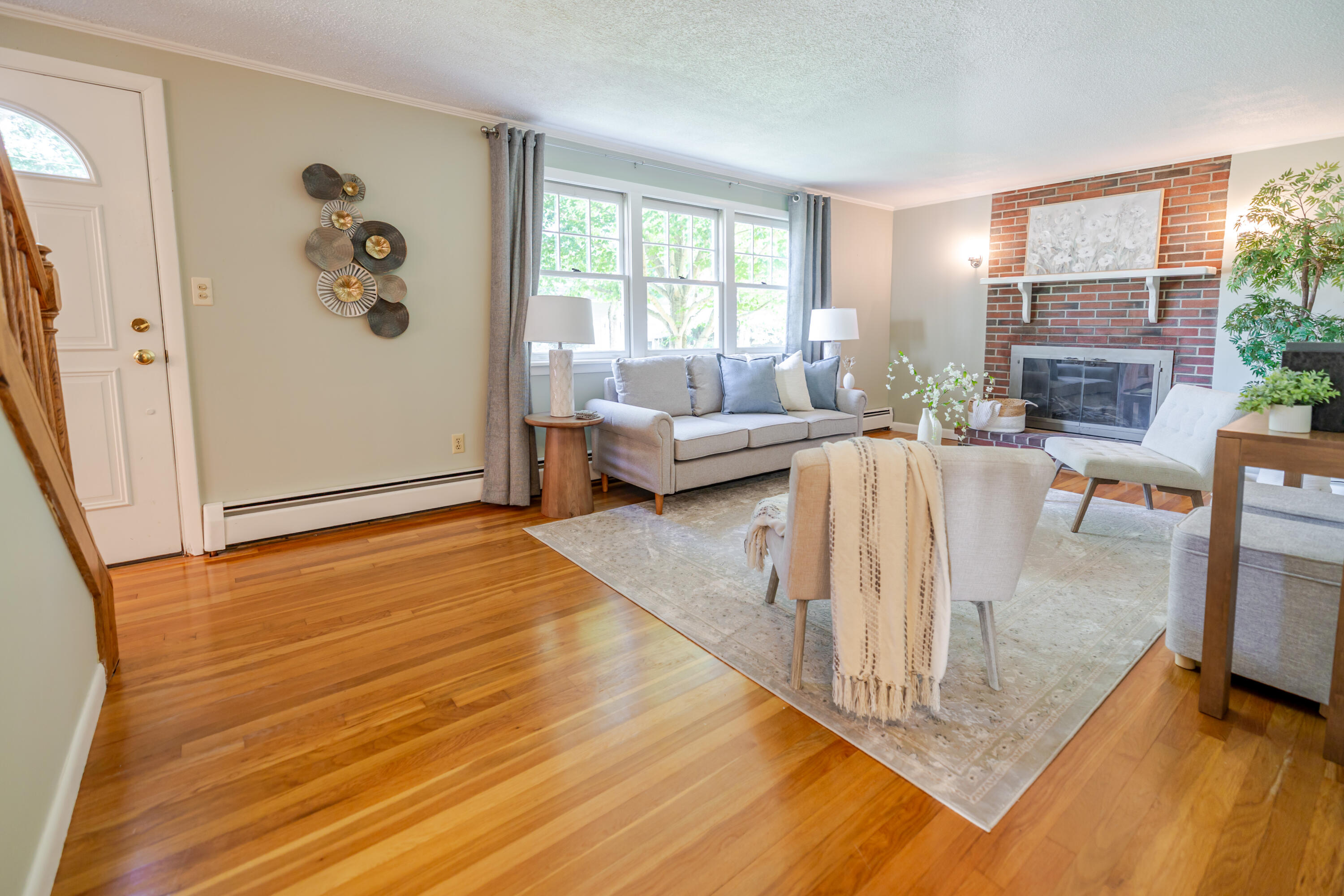 Westbrook, Maine 04092, United States, 3 Bedrooms Bedrooms, ,2 BathroomsBathrooms,Residential,Active,195087