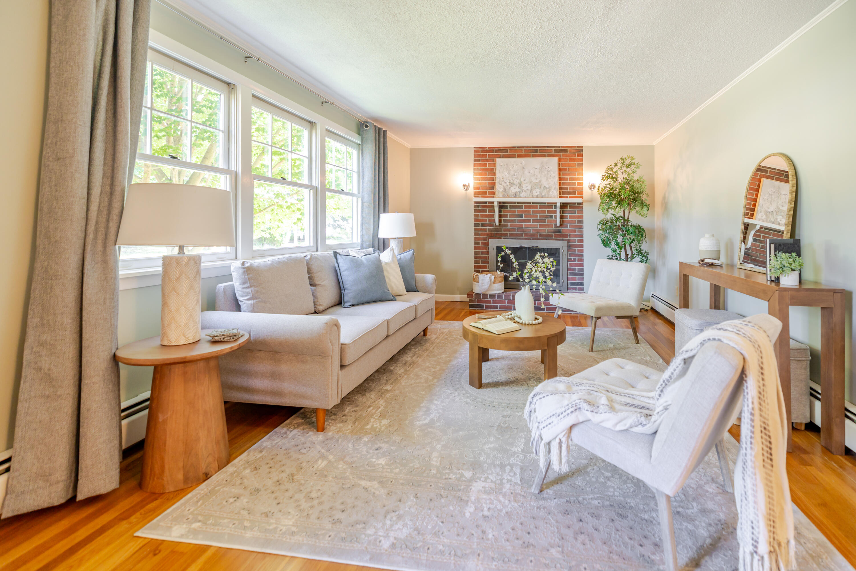 Westbrook, Maine 04092, United States, 3 Bedrooms Bedrooms, ,2 BathroomsBathrooms,Residential,Active,195087