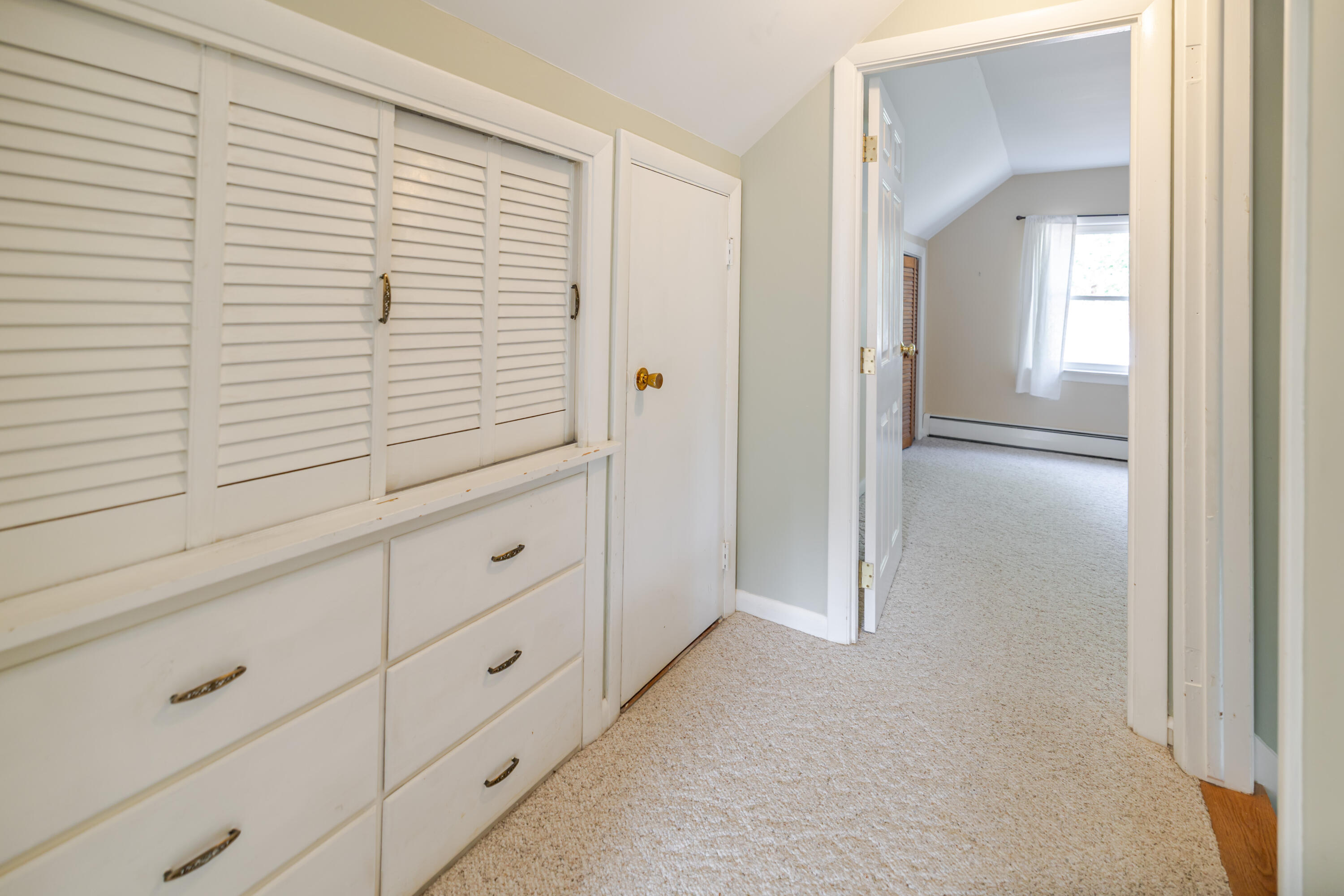 Westbrook, Maine 04092, United States, 3 Bedrooms Bedrooms, ,2 BathroomsBathrooms,Residential,Active,195087