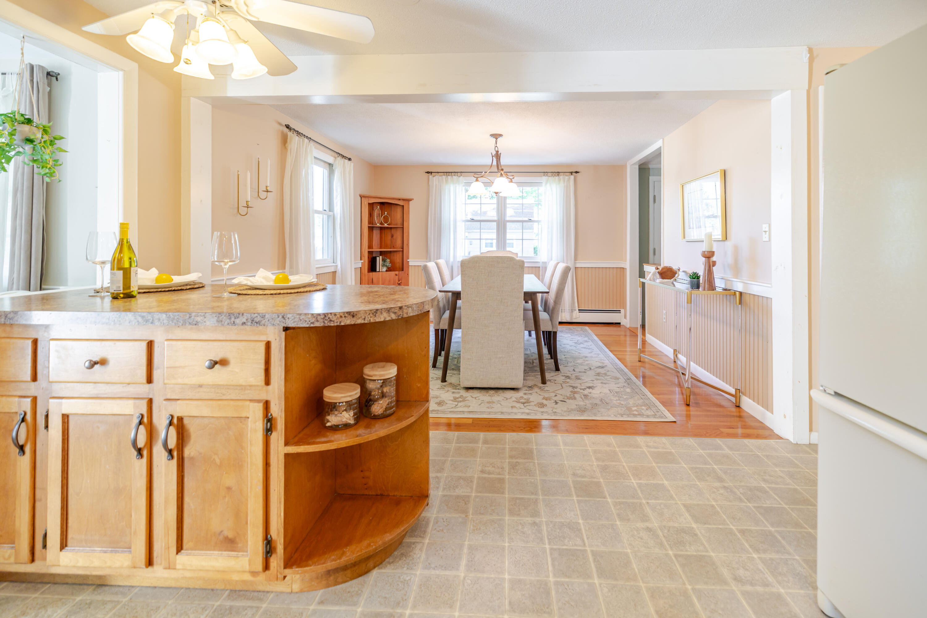 Westbrook, Maine 04092, United States, 3 Bedrooms Bedrooms, ,2 BathroomsBathrooms,Residential,Active,195087