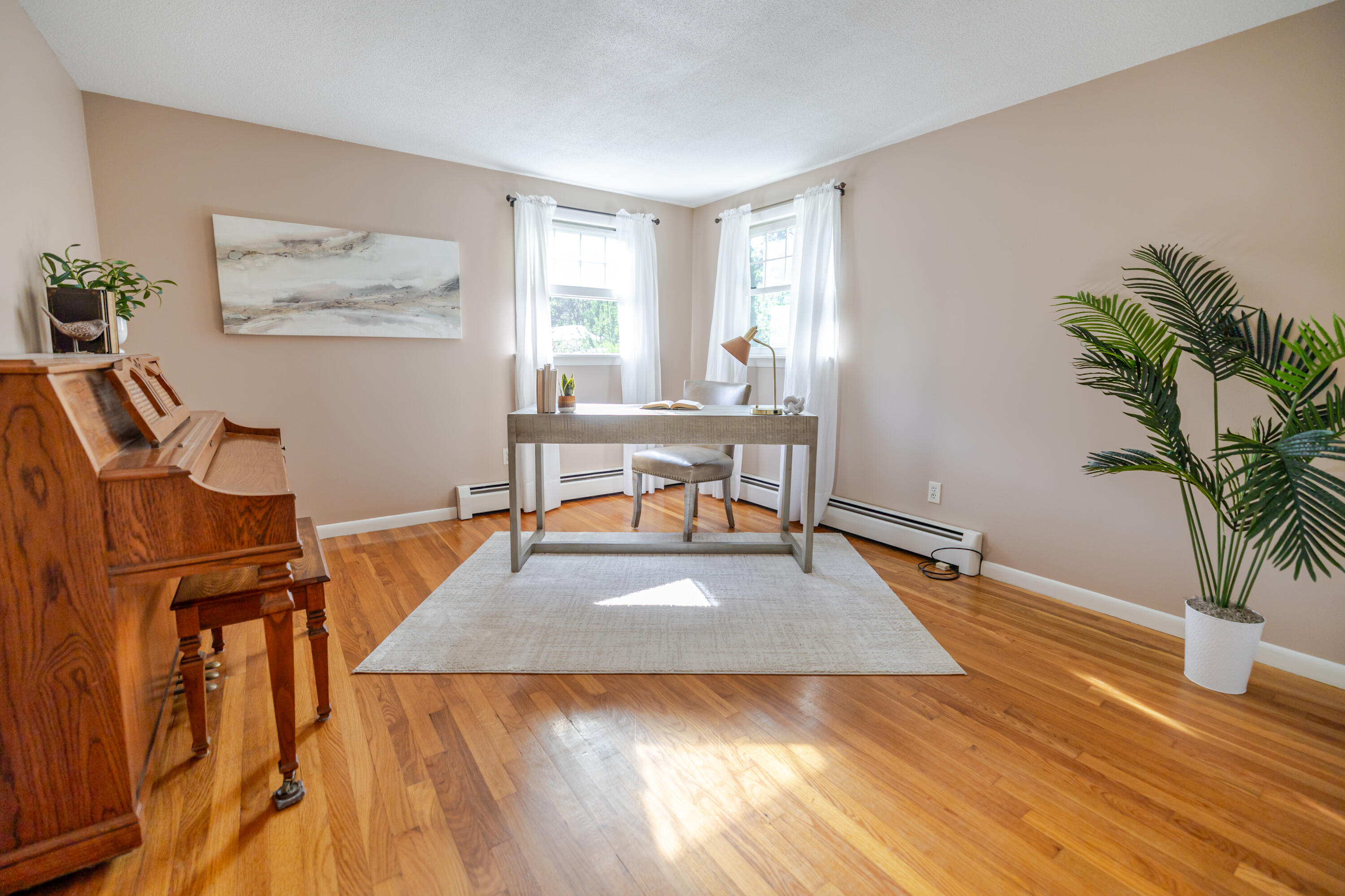 Westbrook, Maine 04092, United States, 3 Bedrooms Bedrooms, ,2 BathroomsBathrooms,Residential,Active,195087