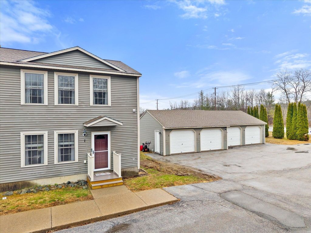 Photo of 1016 State Street #1, Bangor, ME 04401 (MLS # 1657806)