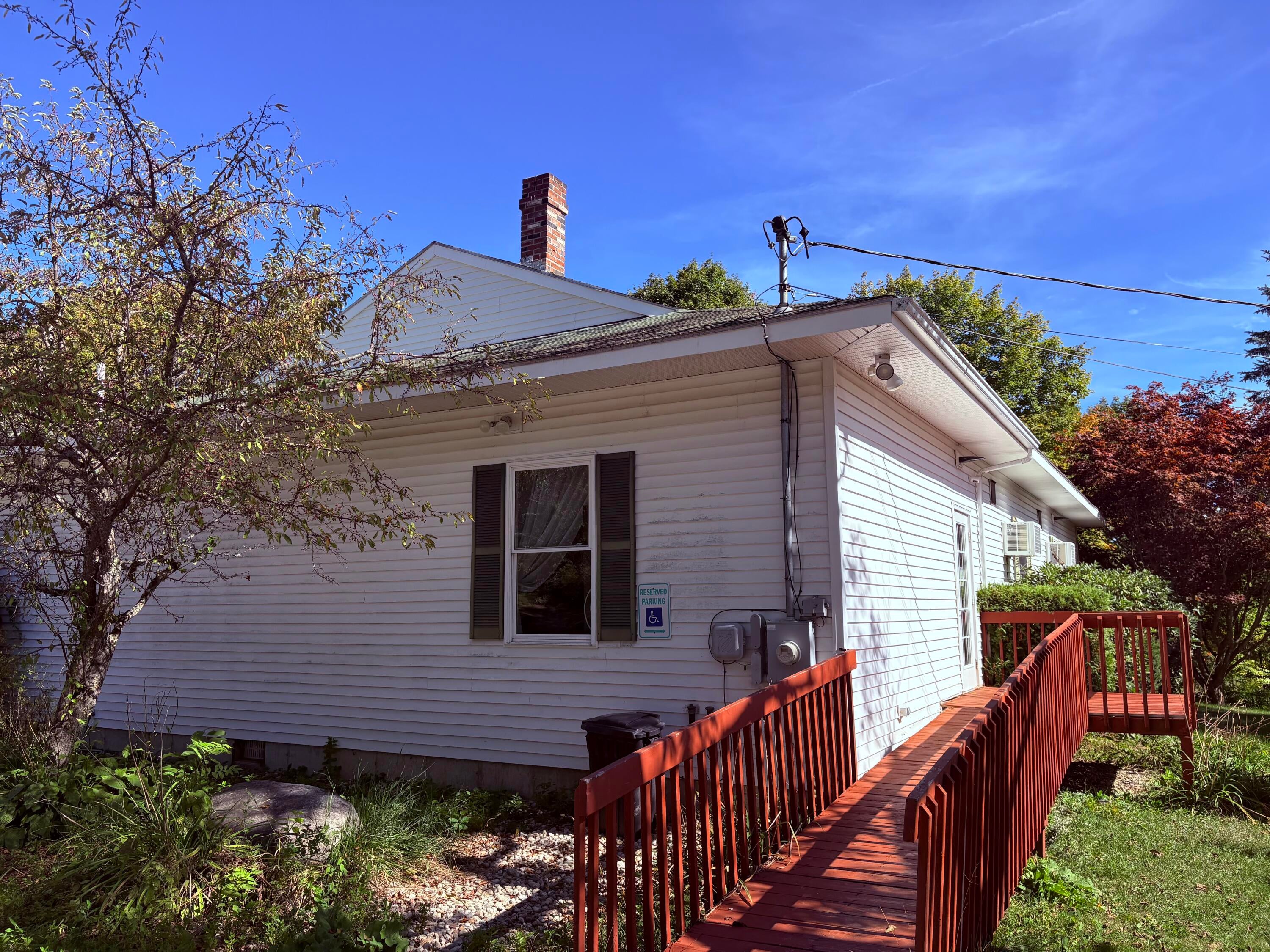 1 Taylor Hill RD Road