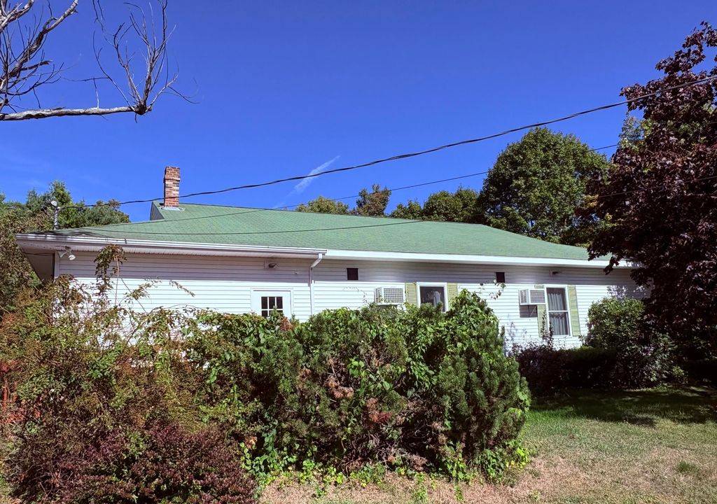 Photo of 1 Taylor Hill RD Road, Lewiston, ME 04240 (MLS # 1639243)