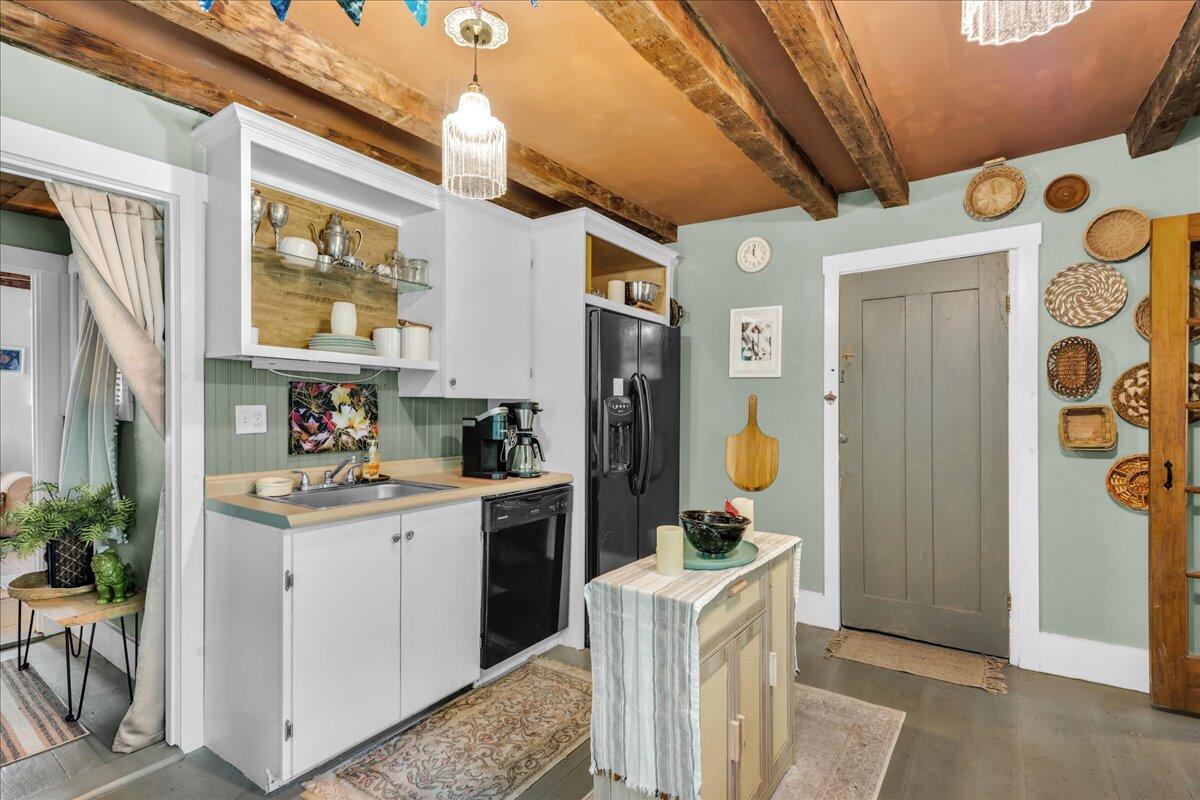 375 Swan Lake Avenue