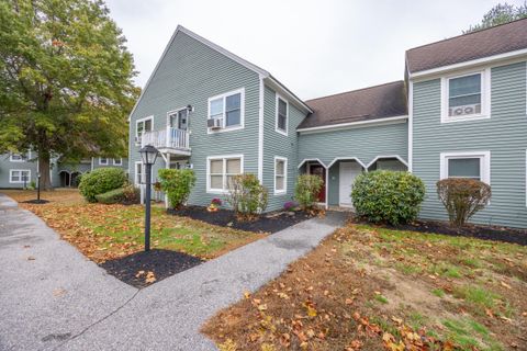 Photo of 24 Farmgate Road #24, South Berwick, ME 03908 (MLS # 1640849)