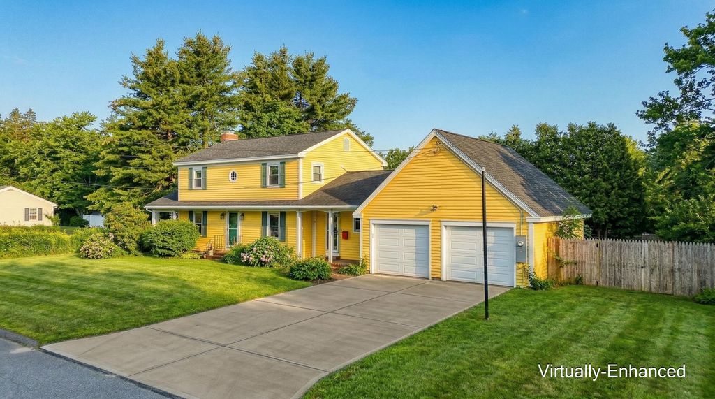 Photo of 17 Glen Avenue, Waterville, ME 04901 (MLS # 1655976)