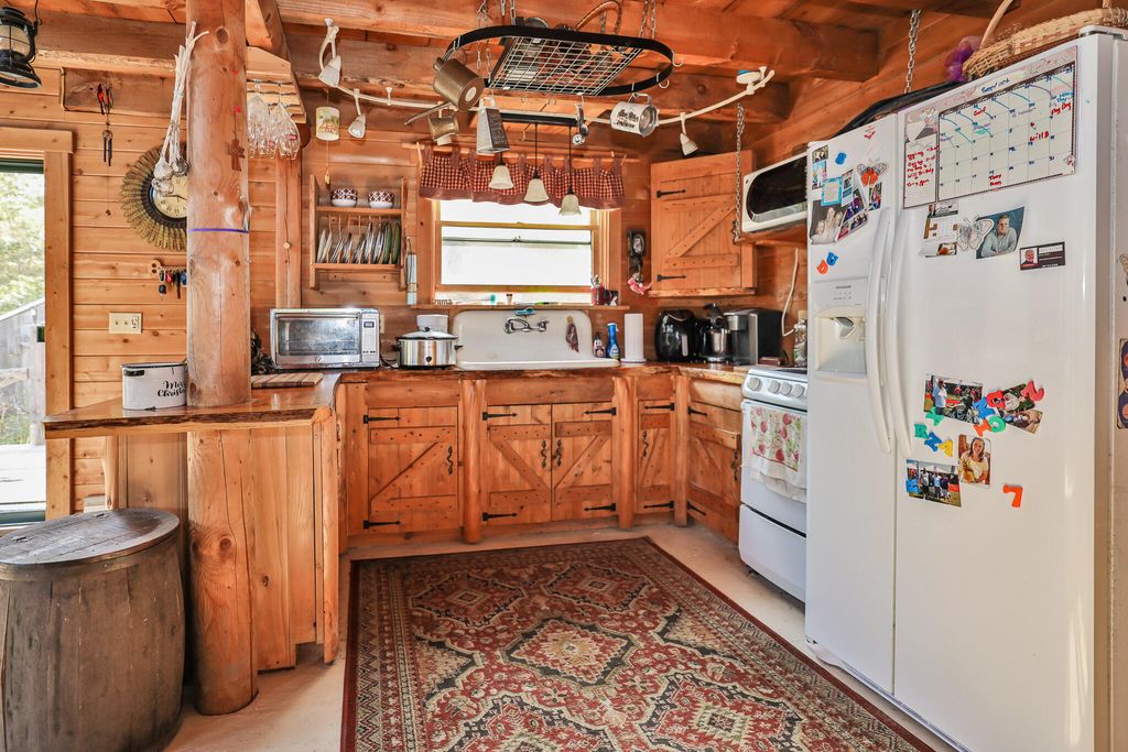 Photo of 587 Common Road, Dixfield, ME 04224 (MLS # 1573567)