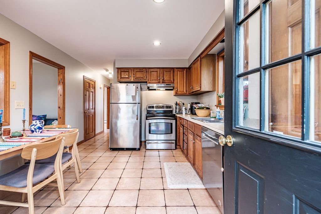 Photo of 17 Belfield Street, Portland, ME 04103 (MLS # 1661933)