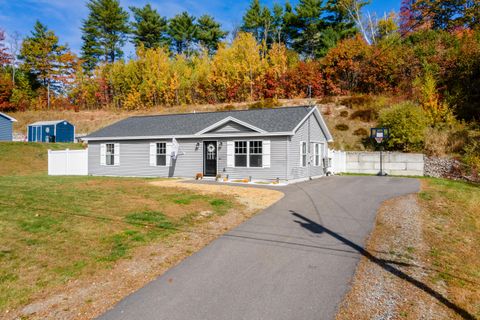 Photo of 40 Ridgeview Drive, Veazie, ME 04401 (MLS # 1640983)