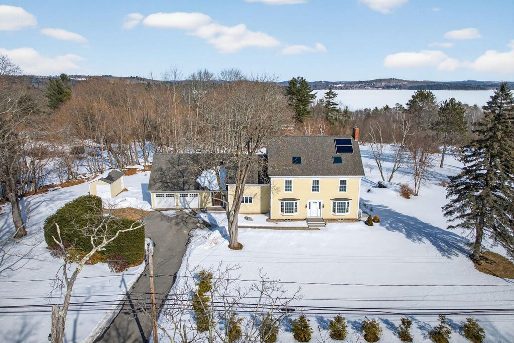 Photo of 525 W Auburn Road, Auburn, ME 04210 (MLS # 1653407)