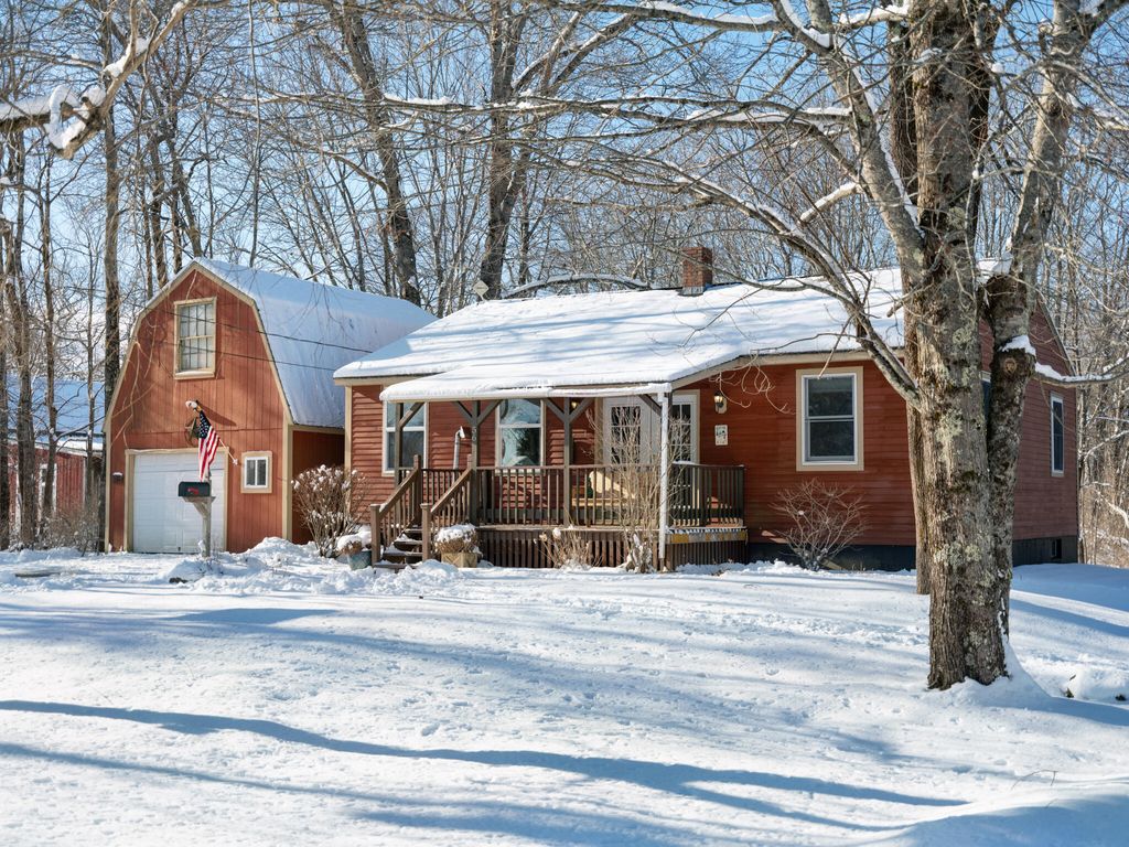 Photo of 56 Booker Street, Thomaston, ME 04861 (MLS # 1650084)