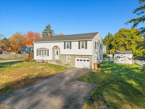 Photo of 20 Village Green Drive, Saco, ME 04072 (MLS # 1641759) Photo of 20 Village Green Drive, Saco, ME 04072 (MLS # 1641759)