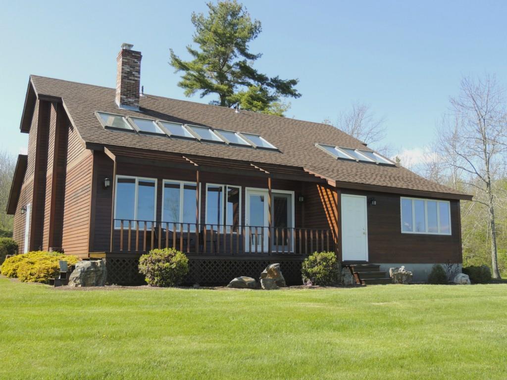 24 Fort Point Cove Road