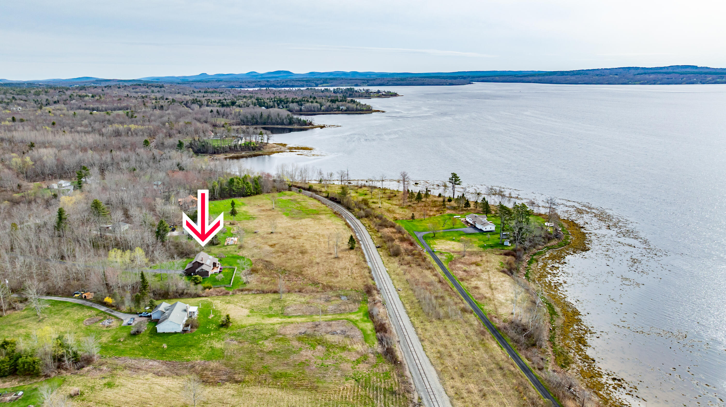 24 Fort Point Cove Road