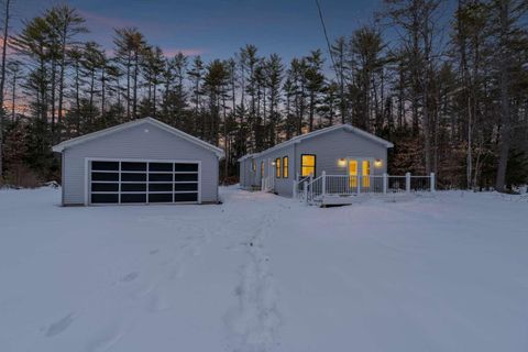 Photo of 4 Deer Crossing Road, Limerick, ME 04048 (MLS # 1647241)