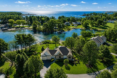 Photo of 27 Riverview Drive, York, ME 03909 (MLS # 1659984)