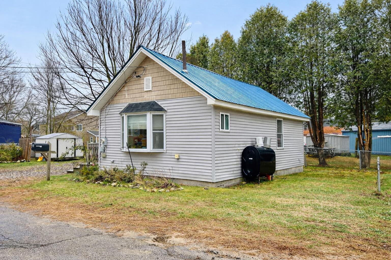 12 Skillin Avenue