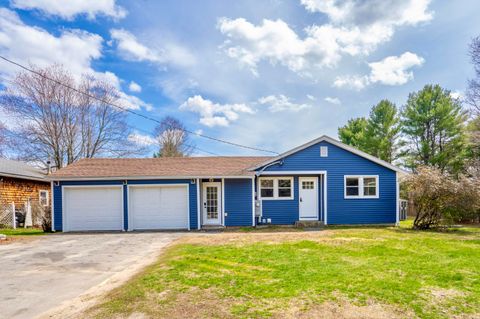 Photo of 7 Sunset View Street, Gray, ME 04039 (MLS # 1659031)