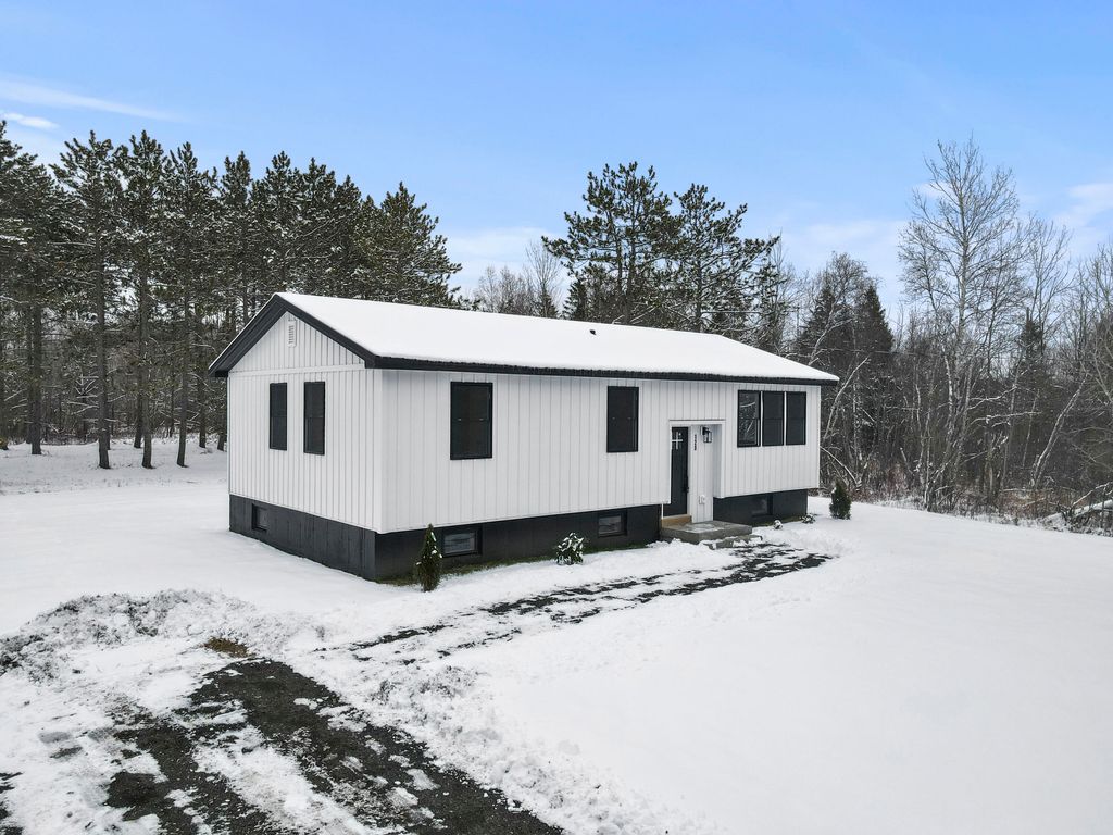 Photo of 120 Wiswell Road, Brewer, ME 04412 (MLS # 1649094)