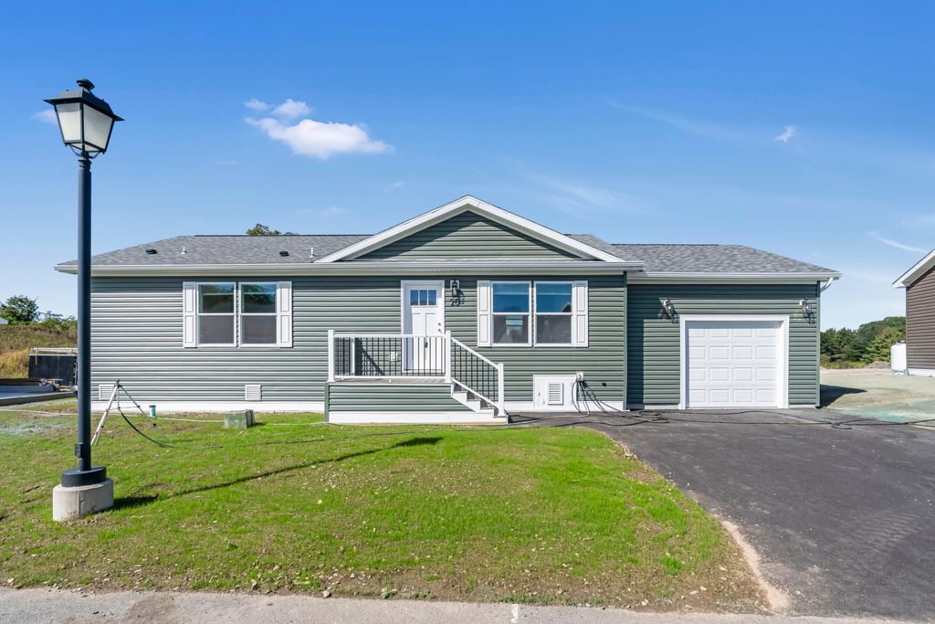 Photo of 20 Colony Way, Kittery, ME 03904 (MLS # 1657109)