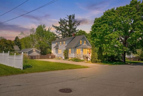 Photo of 19 Cobb Avenue, Portland, ME 04102 (MLS # 1663972)