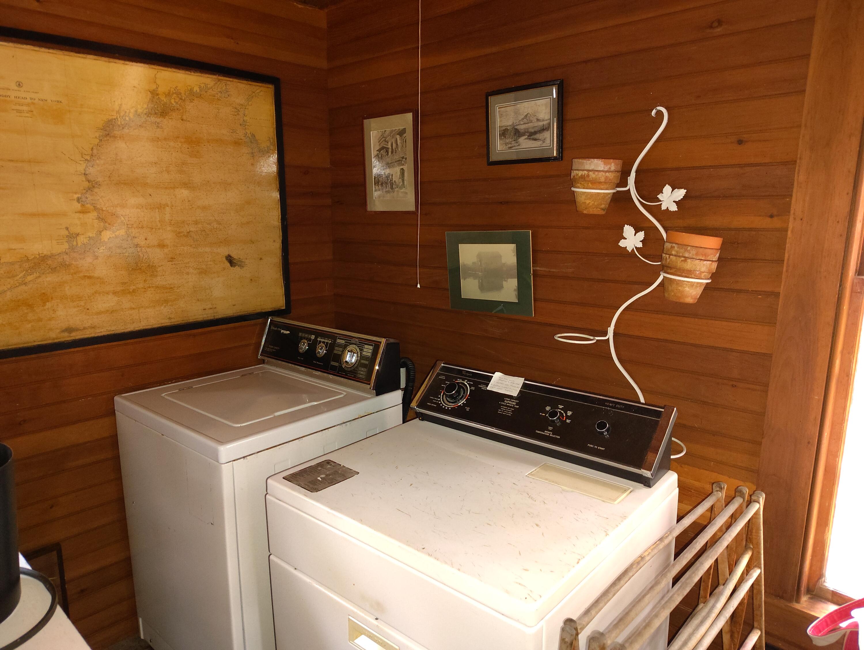 Sorrento, Maine 04677, United States, 7 Bedrooms Bedrooms, ,4 BathroomsBathrooms,Residential,Active,190685