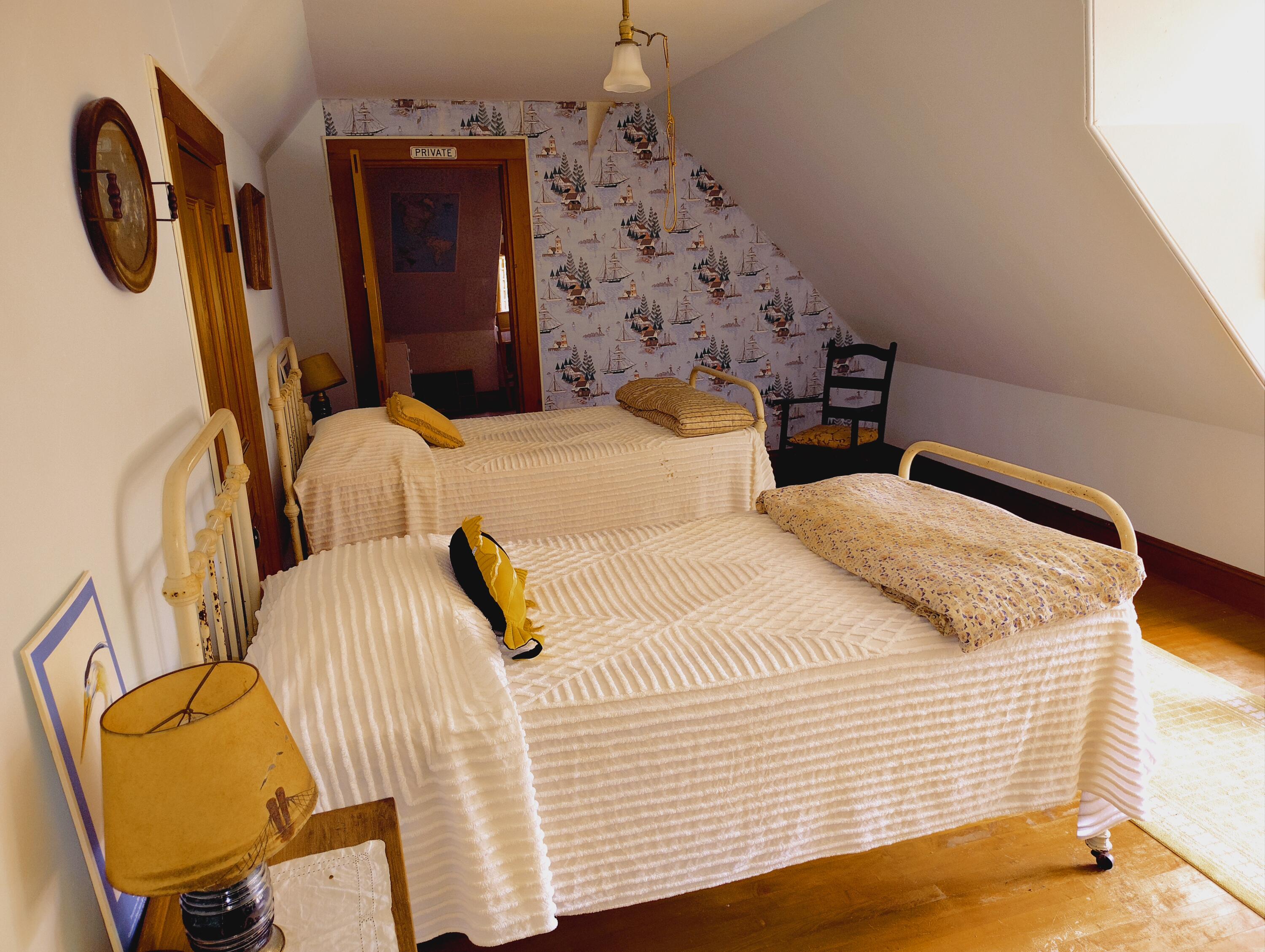 Sorrento, Maine 04677, United States, 7 Bedrooms Bedrooms, ,4 BathroomsBathrooms,Residential,Active,190685