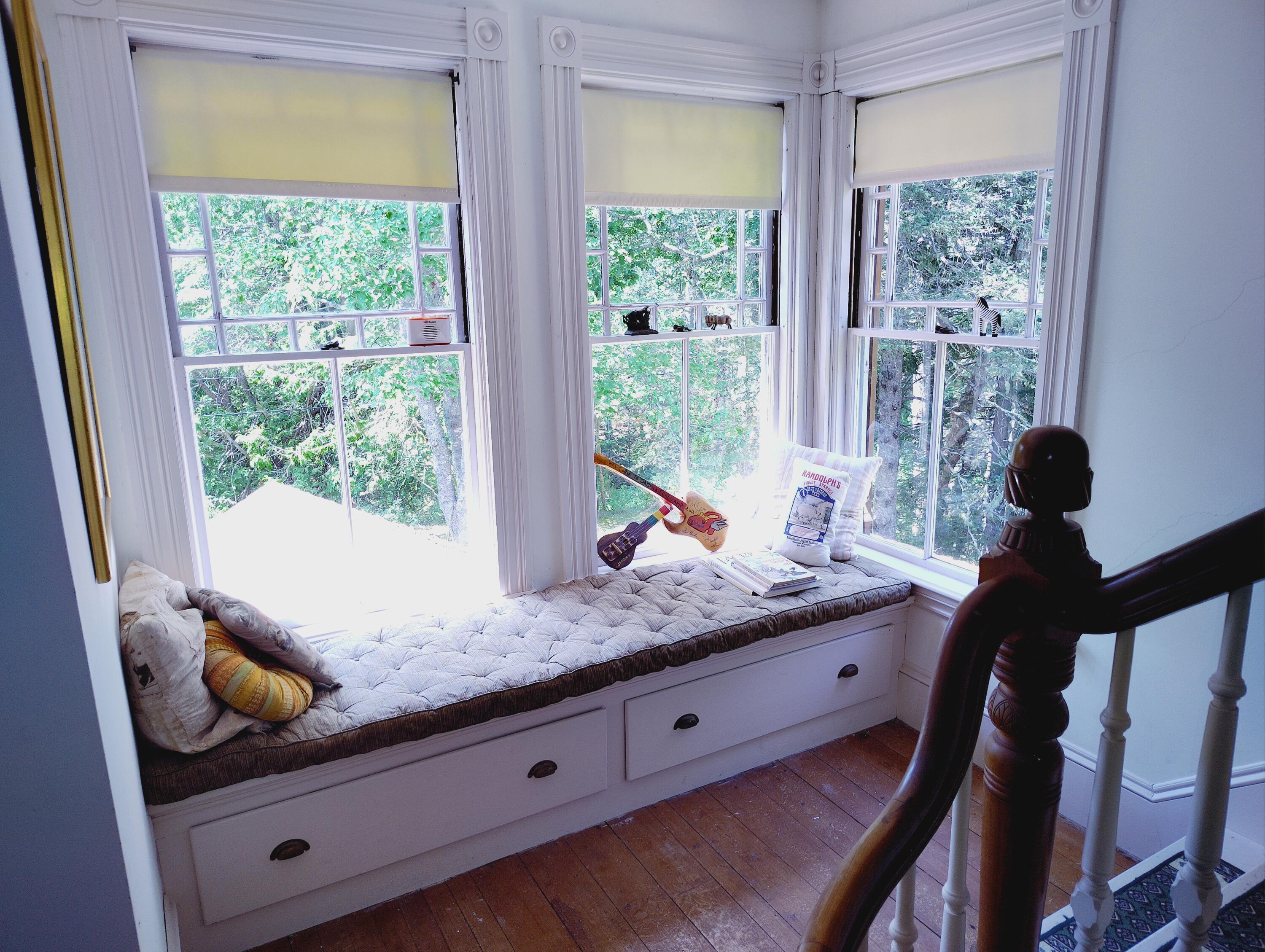 Sorrento, Maine 04677, United States, 7 Bedrooms Bedrooms, ,4 BathroomsBathrooms,Residential,Active,190685